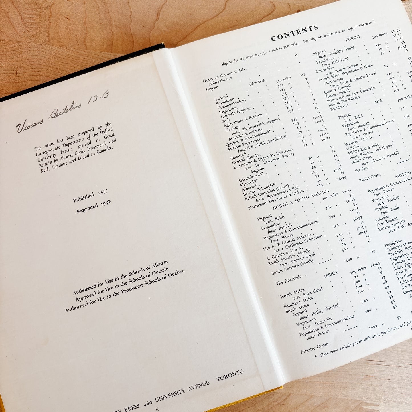 The Canadian Oxford School Atlas - Oxford University Press (1957)