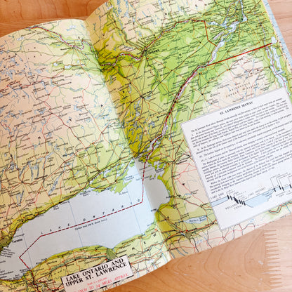 The Canadian Oxford School Atlas - Oxford University Press (1957)