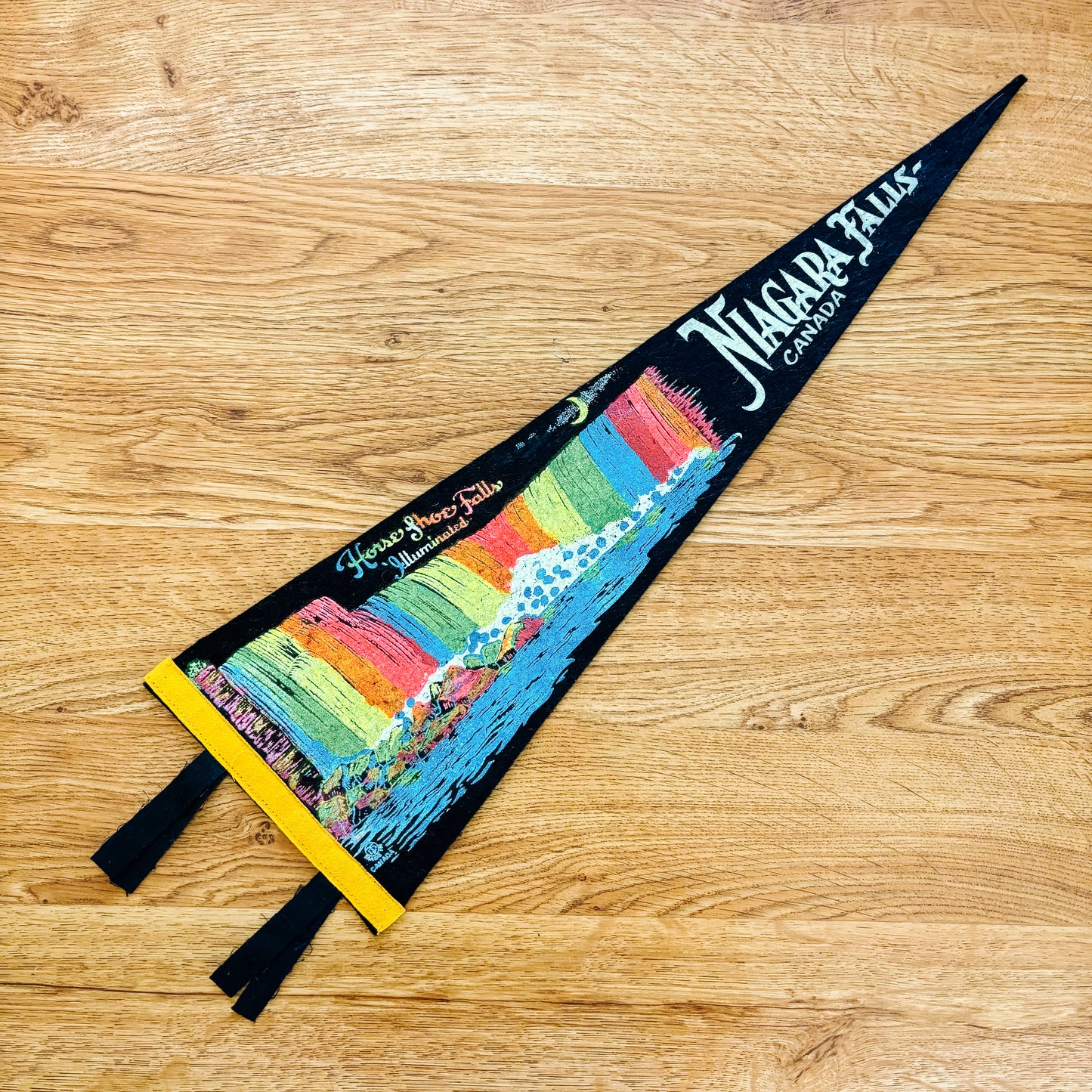Niagara Falls Ontario Horseshoe Falls 1960s Black Felt Pennant