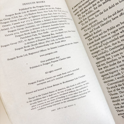 Charlotte Bronte - Jane Eyre (Penguin Popular Classics, 1994)