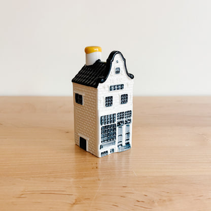 KLM Delft Blue Dutch Canal House No 12 - Bols Gin