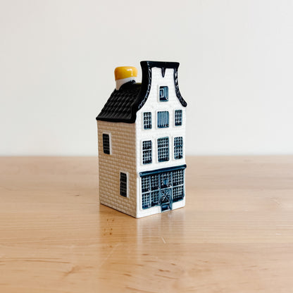 KLM Delft Blue Dutch Canal House No 23 - Bols Gin