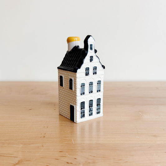 KLM Delft Blue Dutch Canal House No 25 - Bols Gin