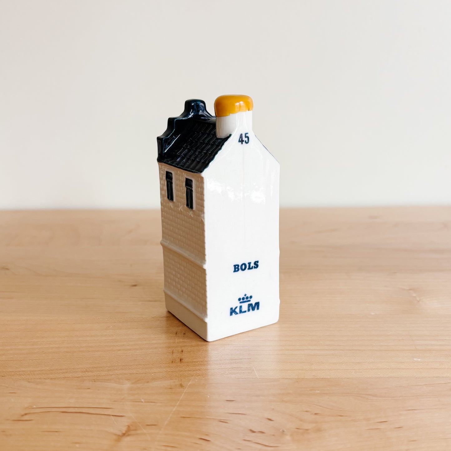 KLM Delft Blue Dutch Canal House No 45 - Bols Gin