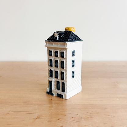 KLM Delft Blue Dutch Canal House No 74 - Bols Gin