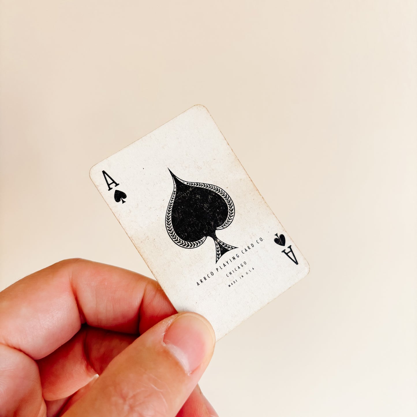 Arrco Playing Card Co White Rose Design Set - Made in USA - Complete Set