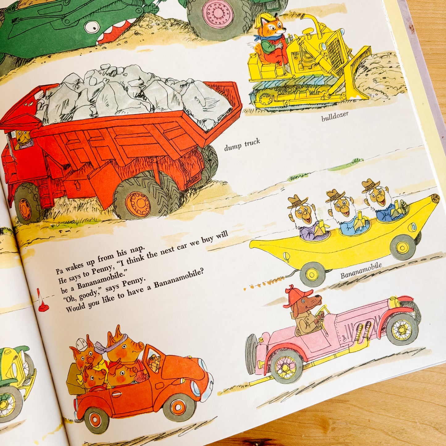 Richard Scarry's Cars and Trucks and Things That Go (Golden Book, 1992)