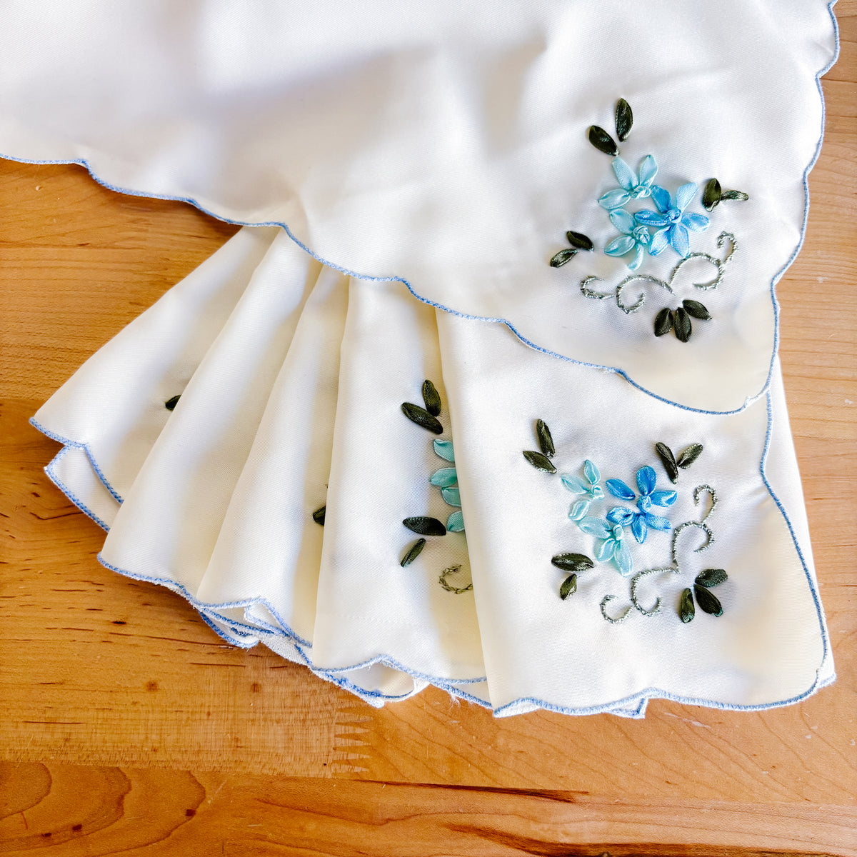 Silky Embroidered Dinner Napkins with Blue Flowers (set of 6)
